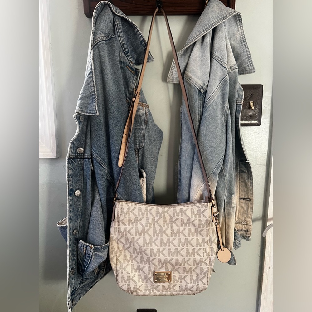 Michael Kors Crossbody Jet Purse